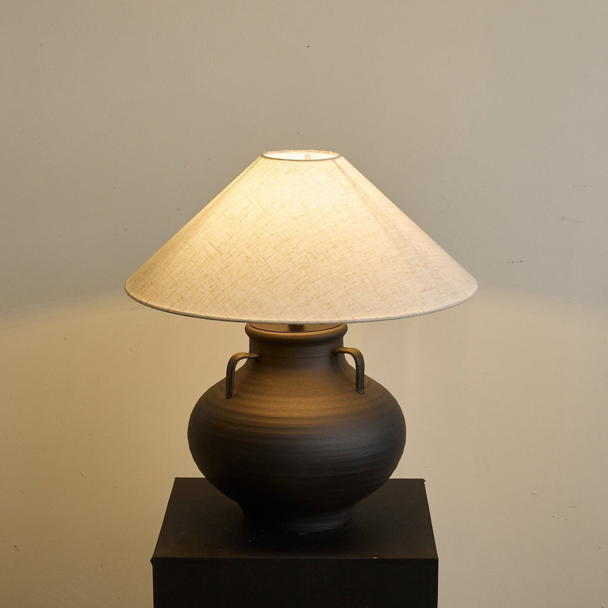 Lampa stołowa Clay Rustic Cone Jar