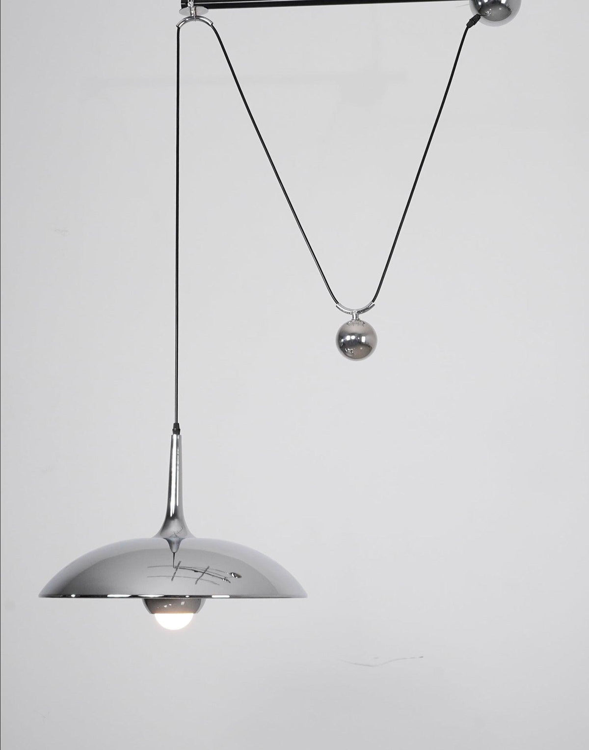 Virainenne lampa wisząca regulowana do salonu