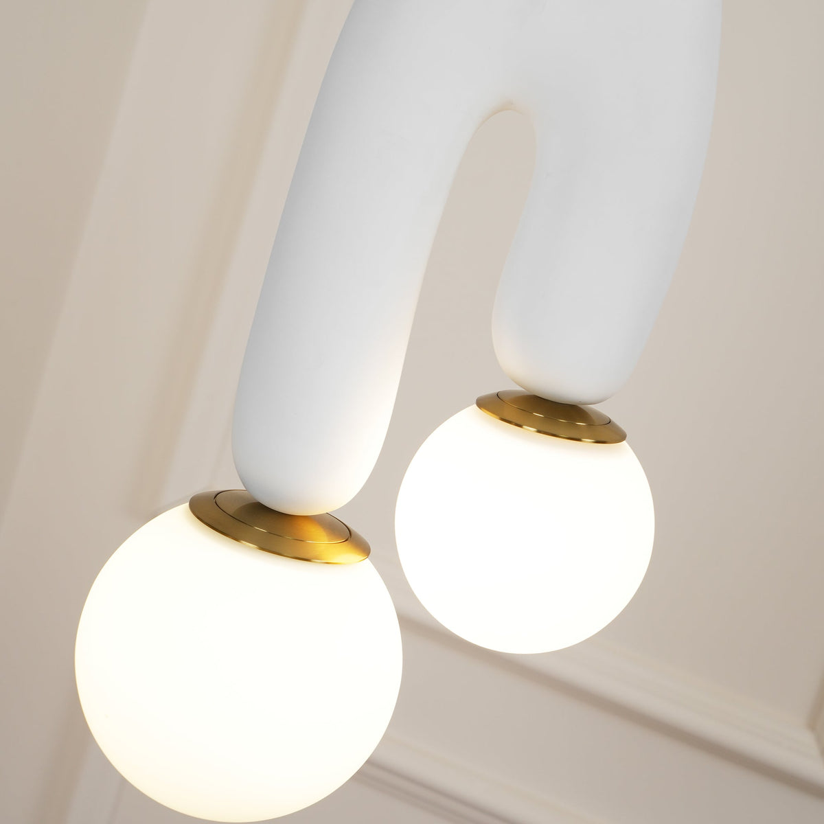 Zenithra lampa wisząca ze szkła w stylu skandynawskim