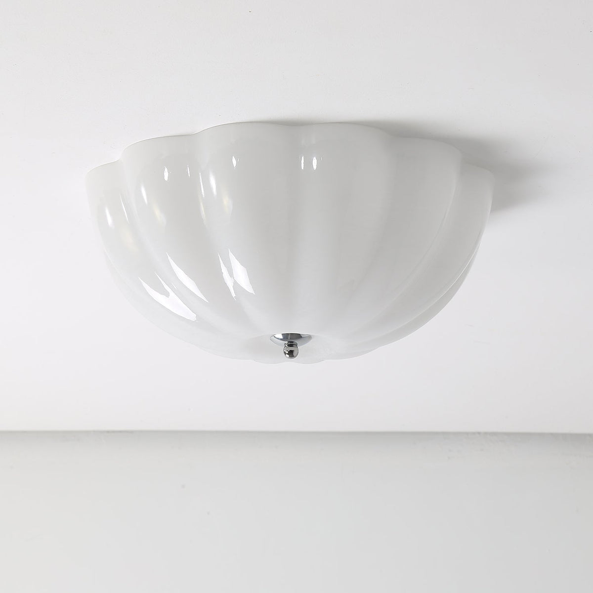 Uphaara nowoczesna minimalistyczna lampa sufitowa ze szkła w kształcie muszli