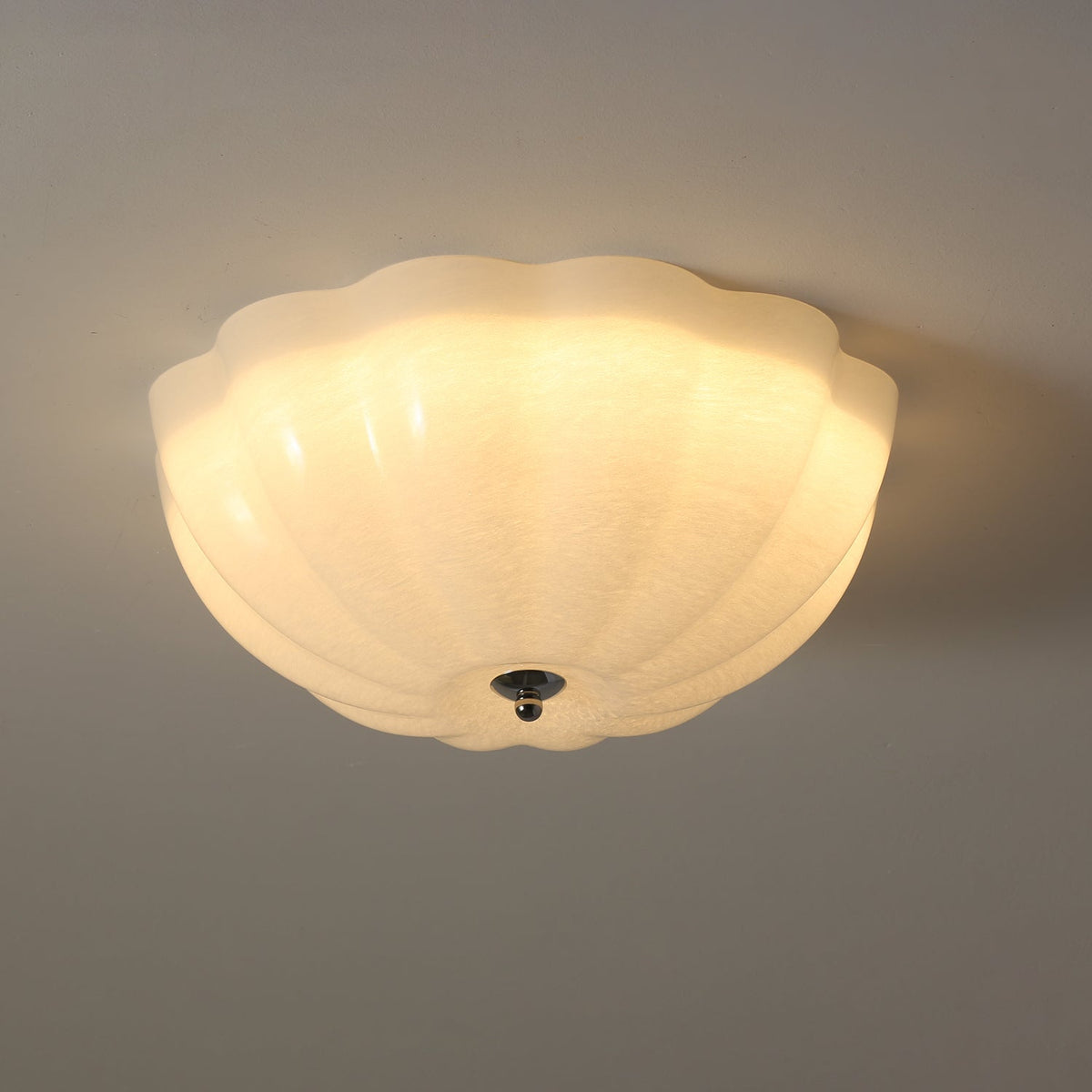Uphaara nowoczesna minimalistyczna lampa sufitowa ze szkła w kształcie muszli