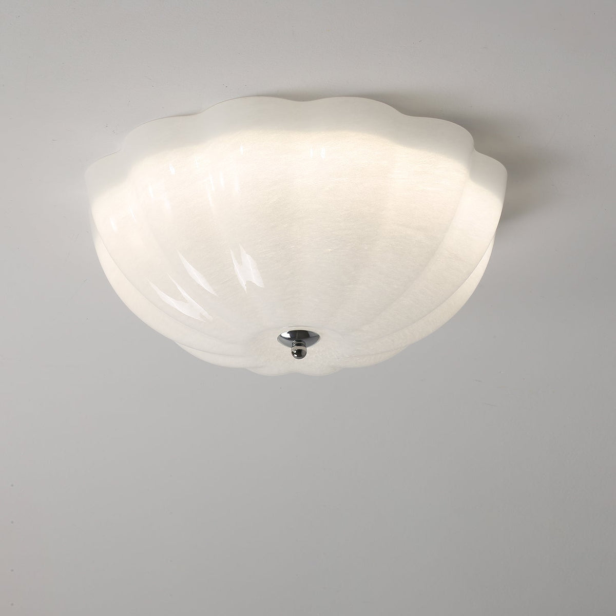 Uphaara nowoczesna minimalistyczna lampa sufitowa ze szkła w kształcie muszli