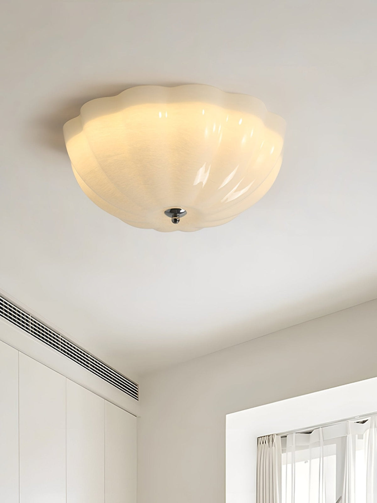 Uphaara nowoczesna minimalistyczna lampa sufitowa ze szkła w kształcie muszli