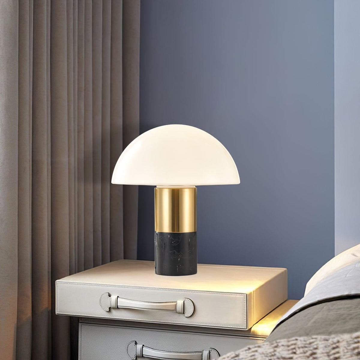 Wathen artystyczna lampa stołowa ze szkła i marmuru