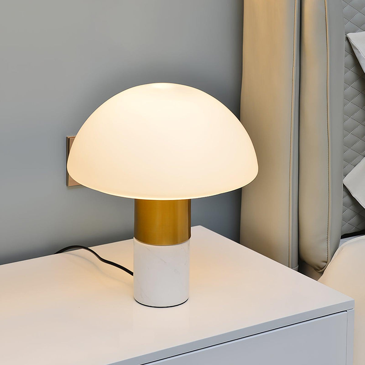Wathen artystyczna lampa stołowa ze szkła i marmuru