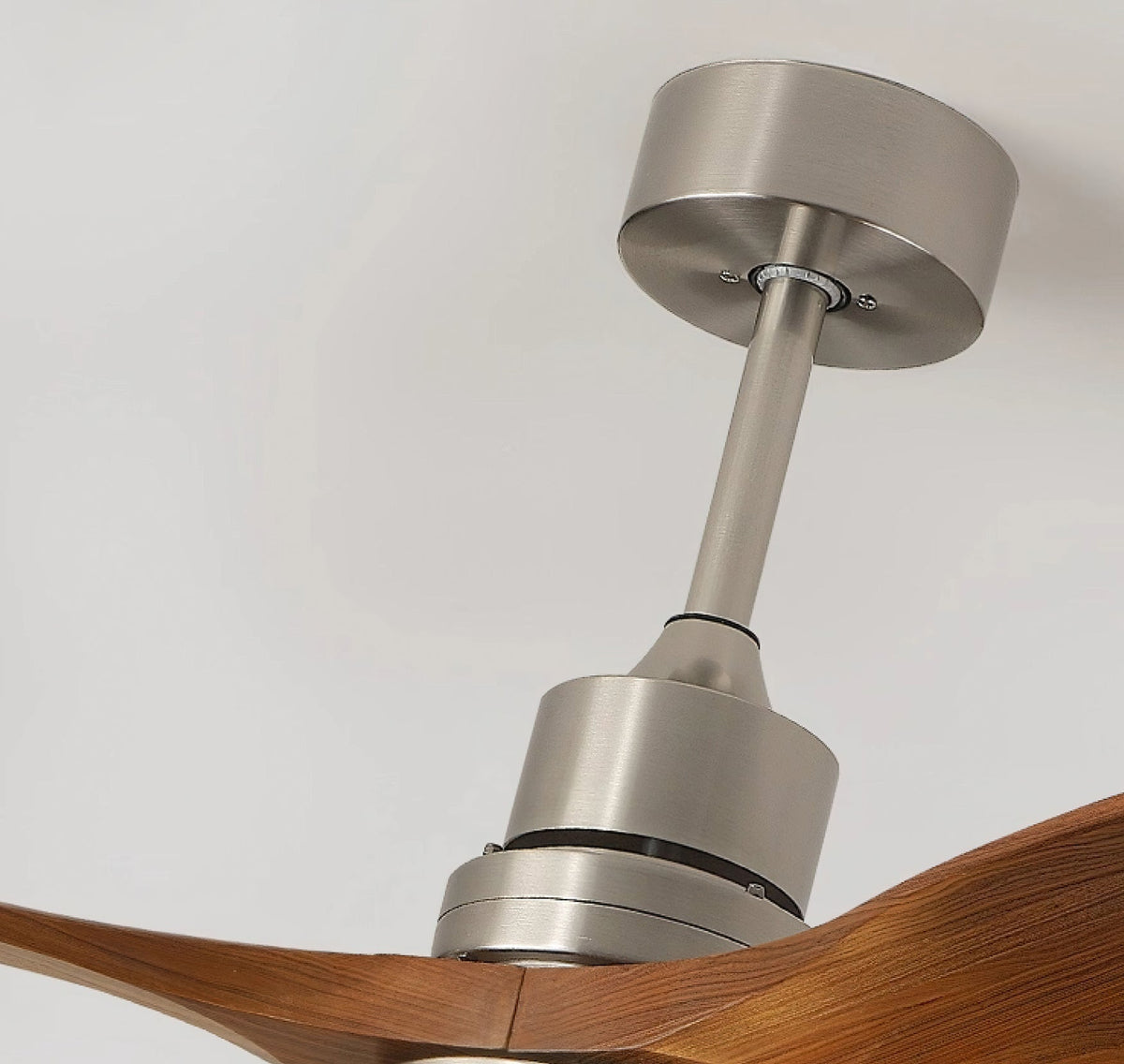 Cirivina Aero lampa sufitowa z wentylatorem