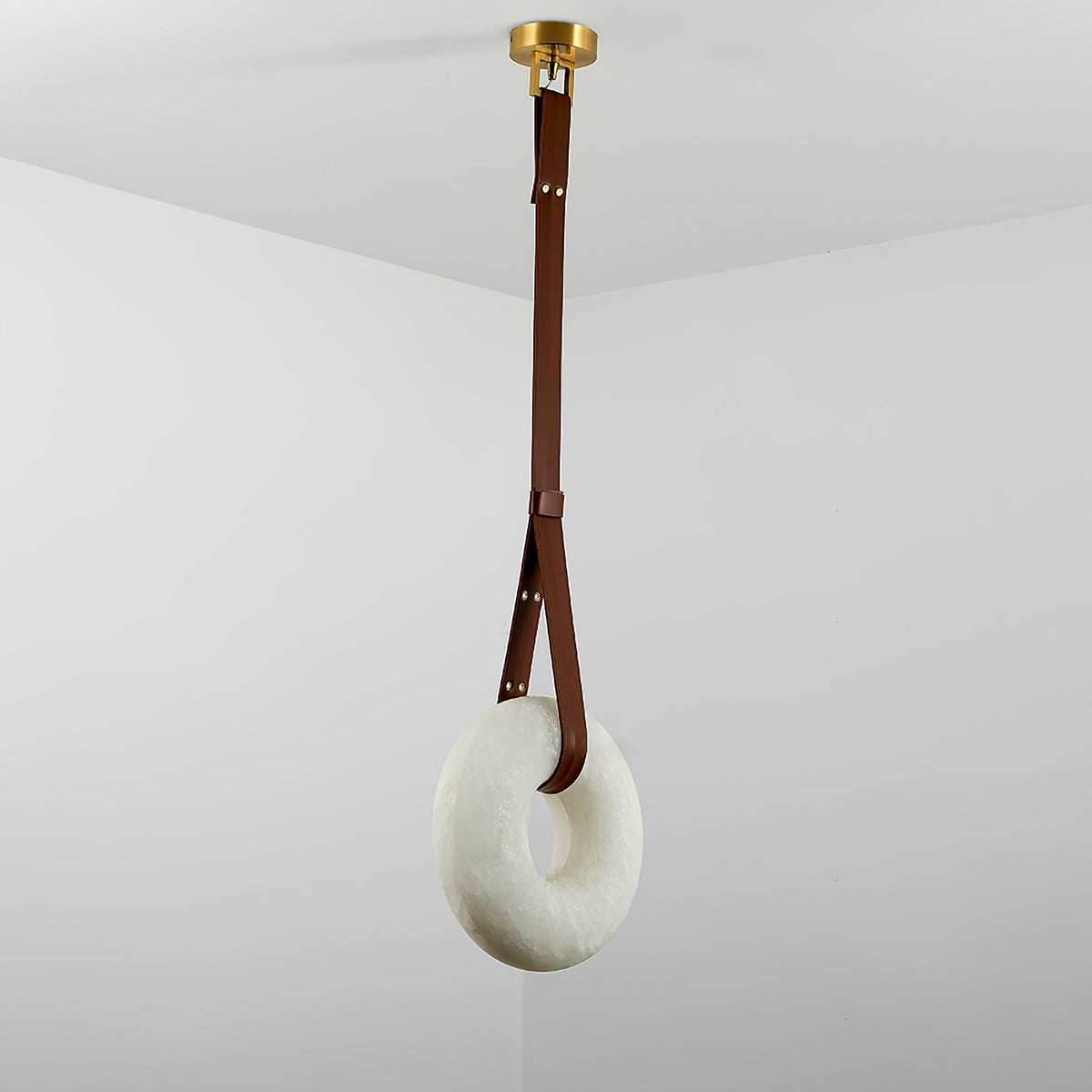 Oslo lampa wisząca Alabaster Ring Straps skandynawski