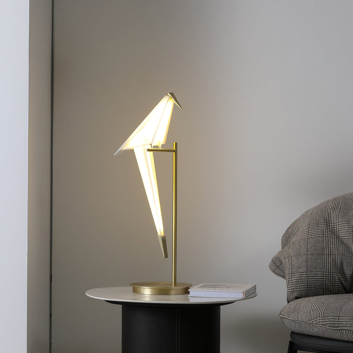 Kaelora nowoczesna lampa stołowa