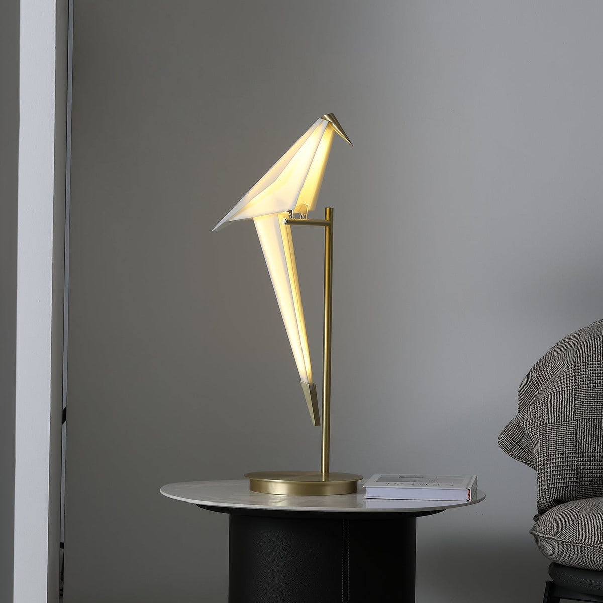 Kaelora nowoczesna lampa stołowa