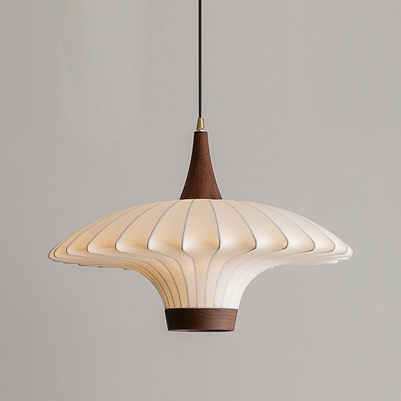 Lampa wisząca Parasol z płótna w kolorze białym, detale orzechowe