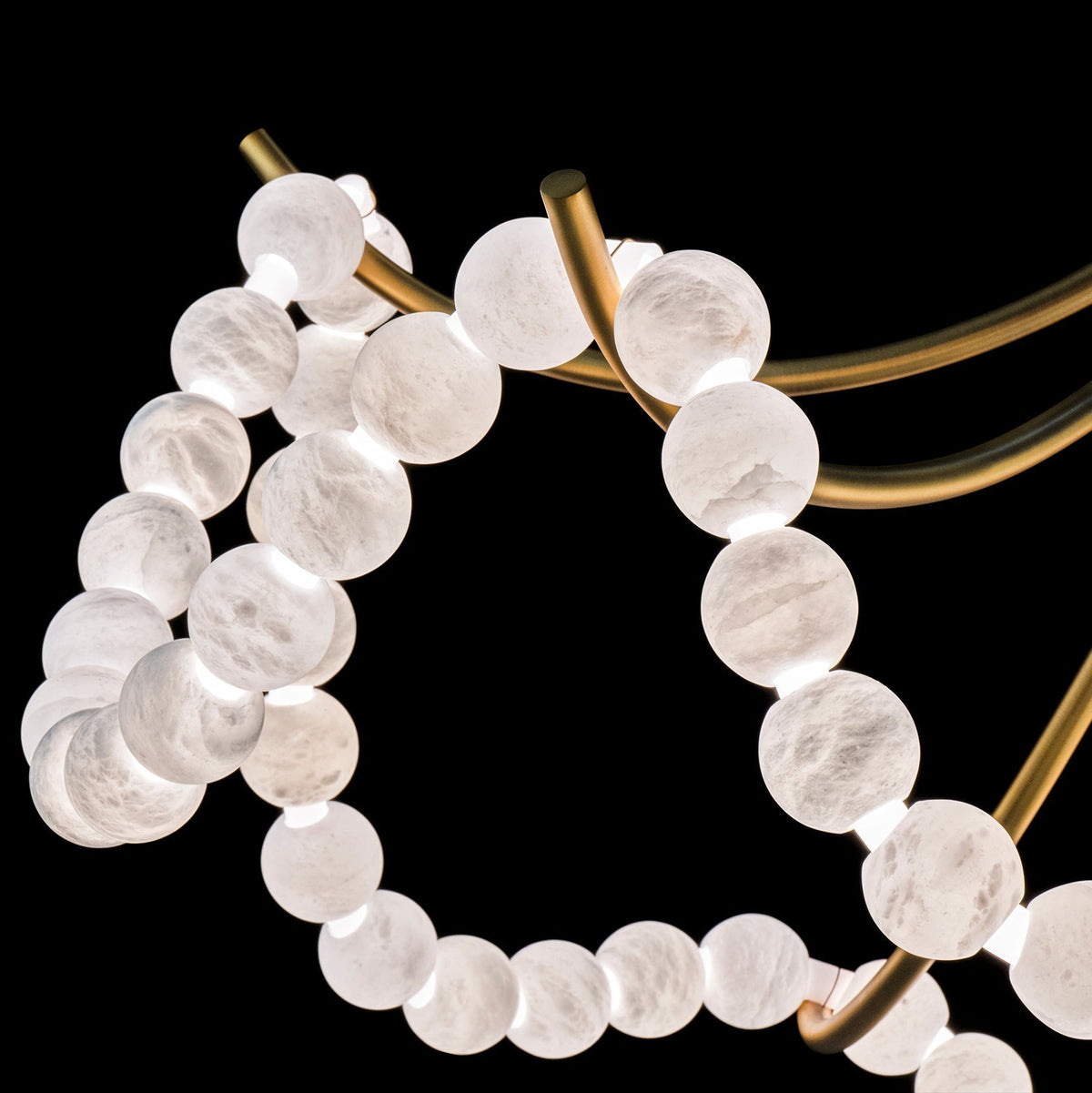 Zavenarae żyrandol