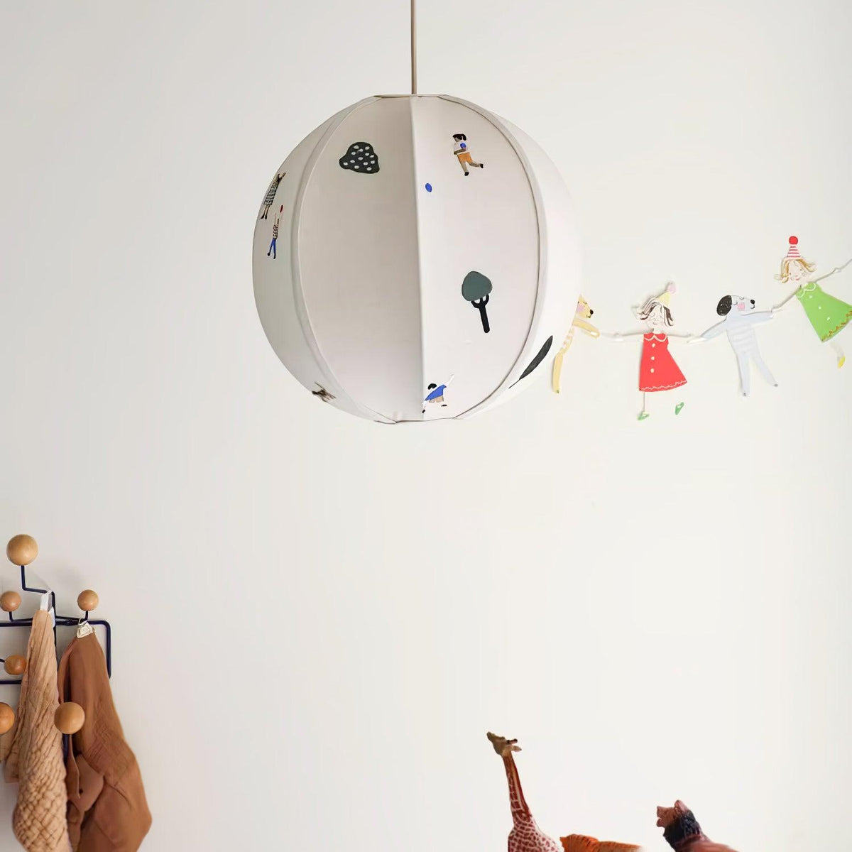 Elva lampa wisząca w kształcie papierowej kuli z rysunkiem