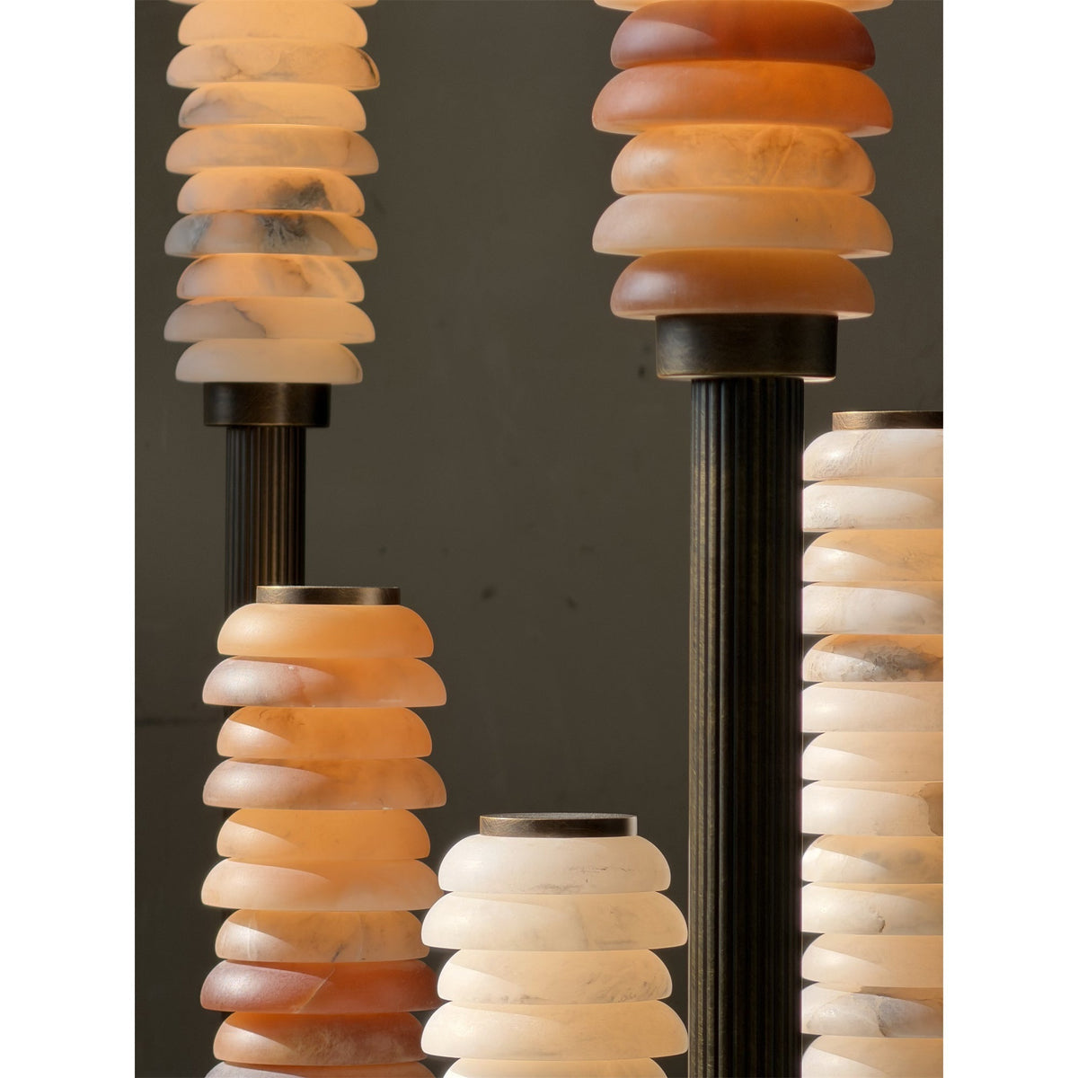 Eiroiella Alabaster zewnętrzna lampa stojąca