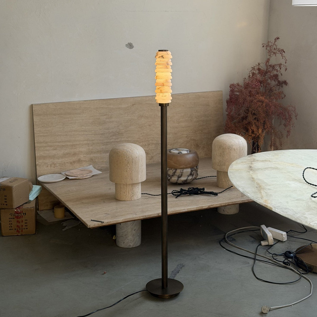 Eiroiella Alabaster zewnętrzna lampa stojąca
