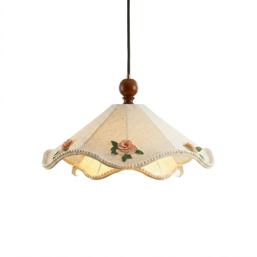Oreleria lampa wisząca z płócienną ochronką w kremie z haftowanymi różami