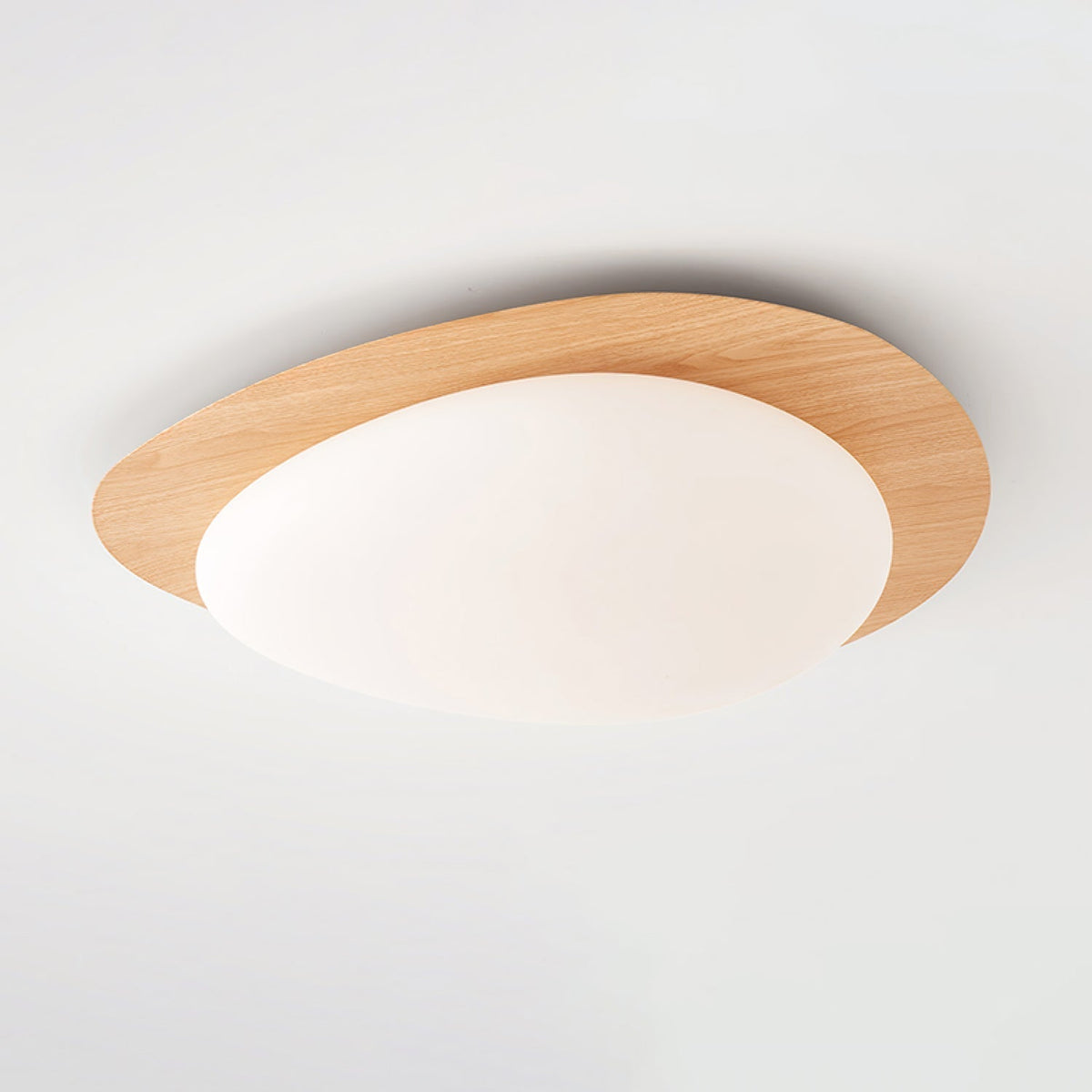 Sylenia lampa sufitowa Pebble orzechowe drewno akryl LED