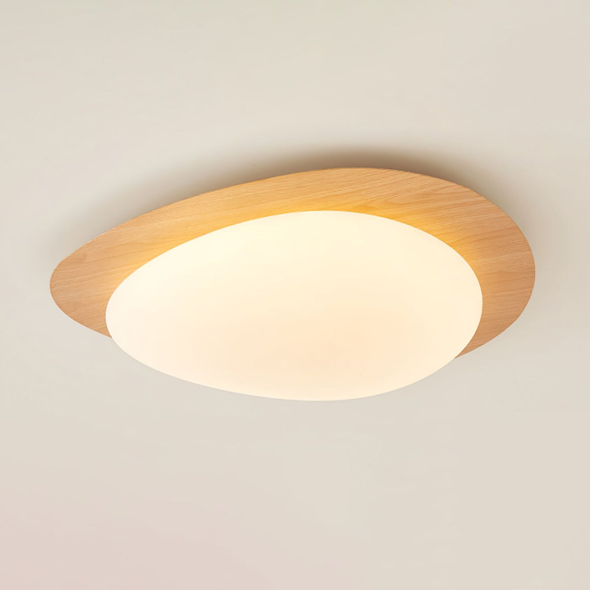 Sylenia lampa sufitowa Pebble orzechowe drewno akryl LED
