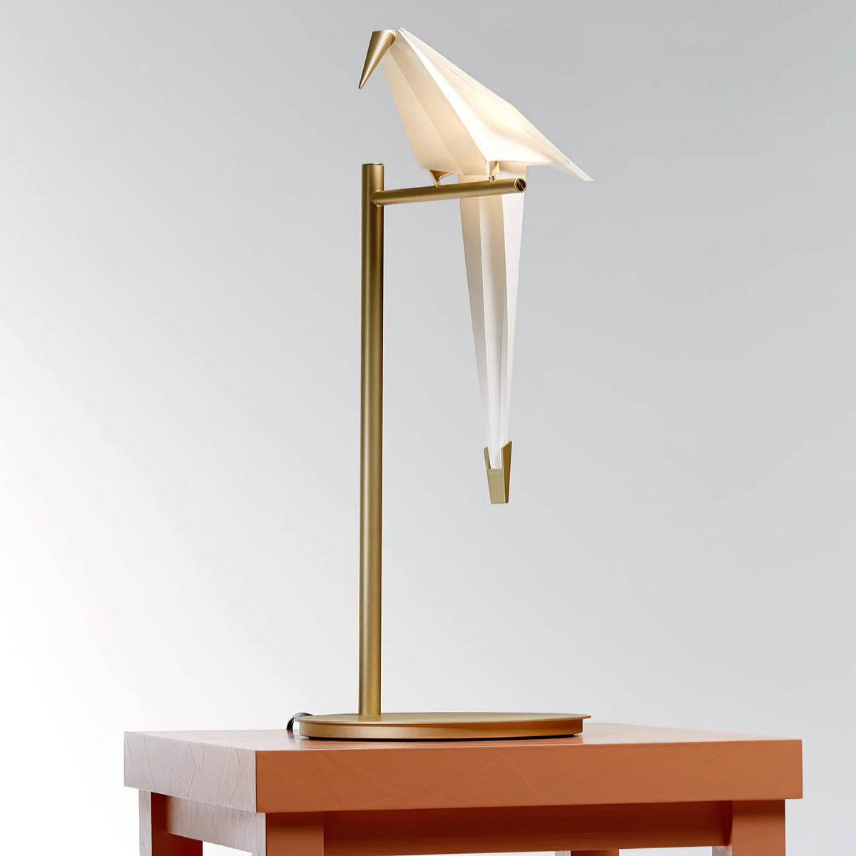 Kaelora nowoczesna lampa stołowa