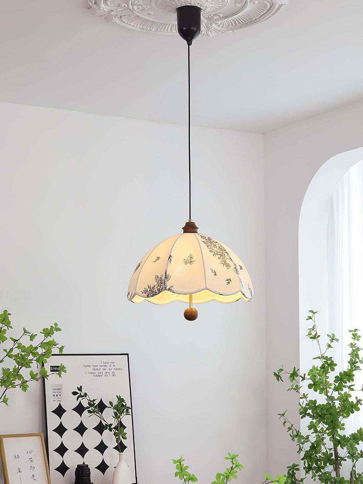 Vevenir Petal Whisper drewniana lampa wisząca ze szkła i płótna
