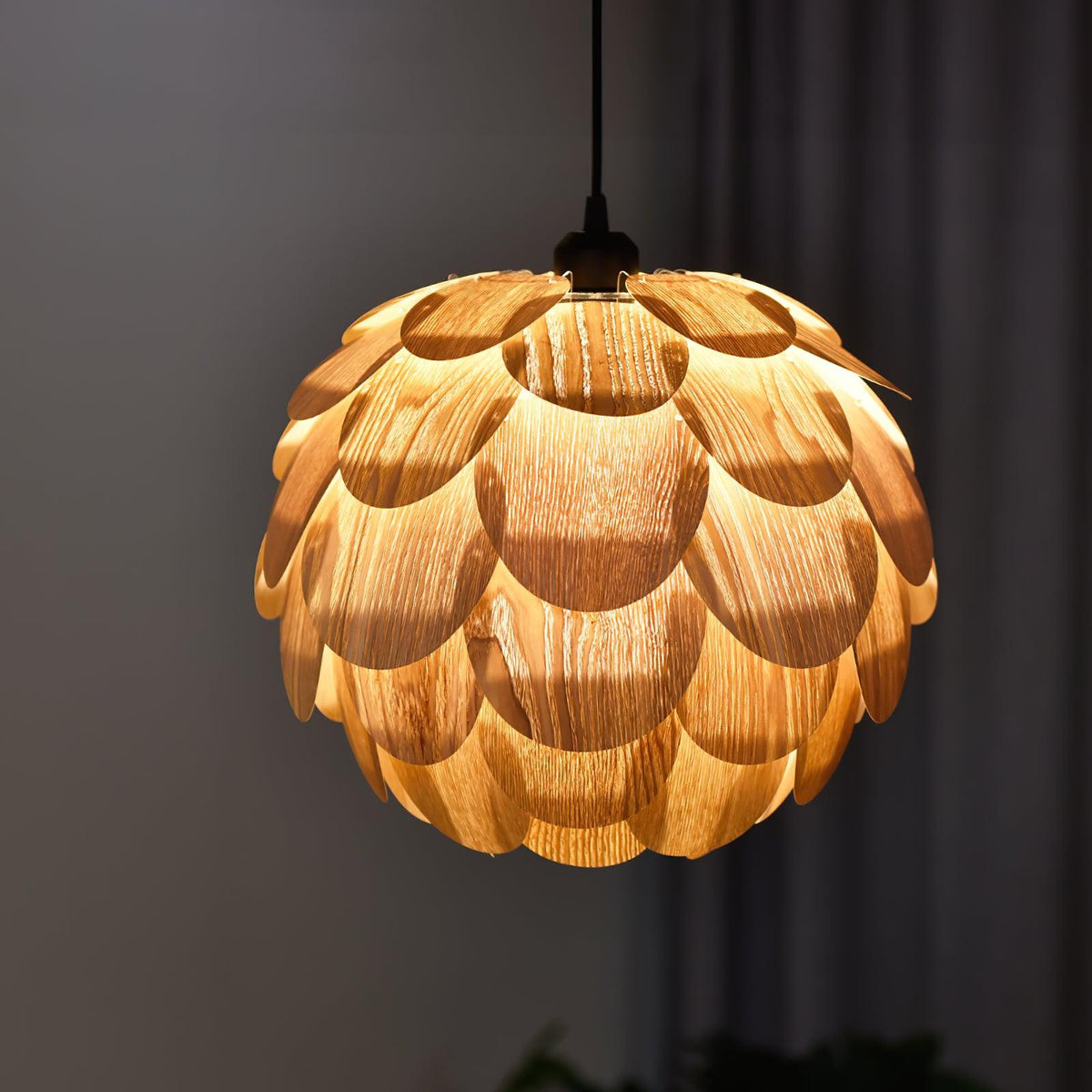 Wlara nowoczesna lampa wisząca z drewna