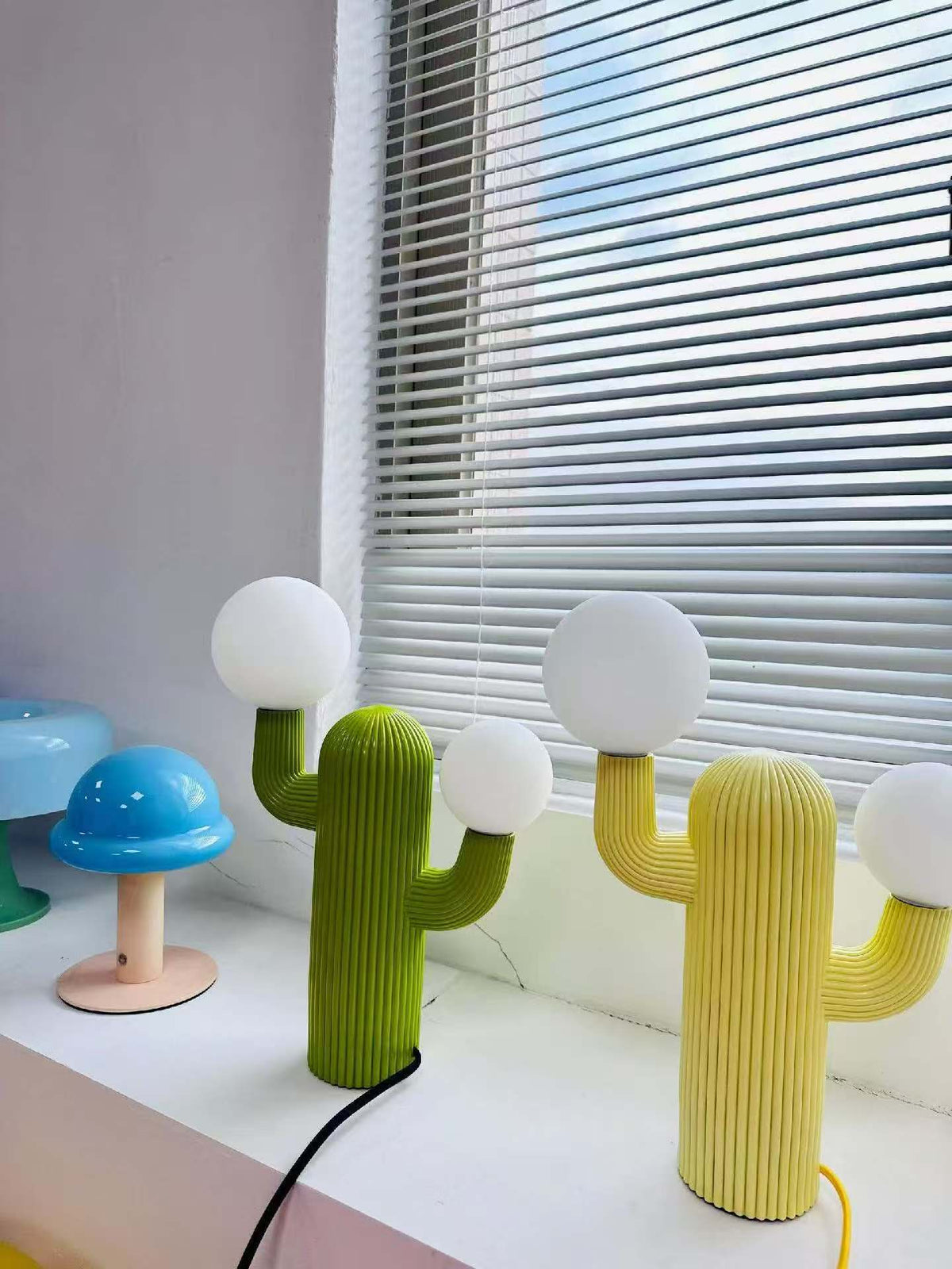 Lampa stołowa Lazlo w kształcie kaktusa