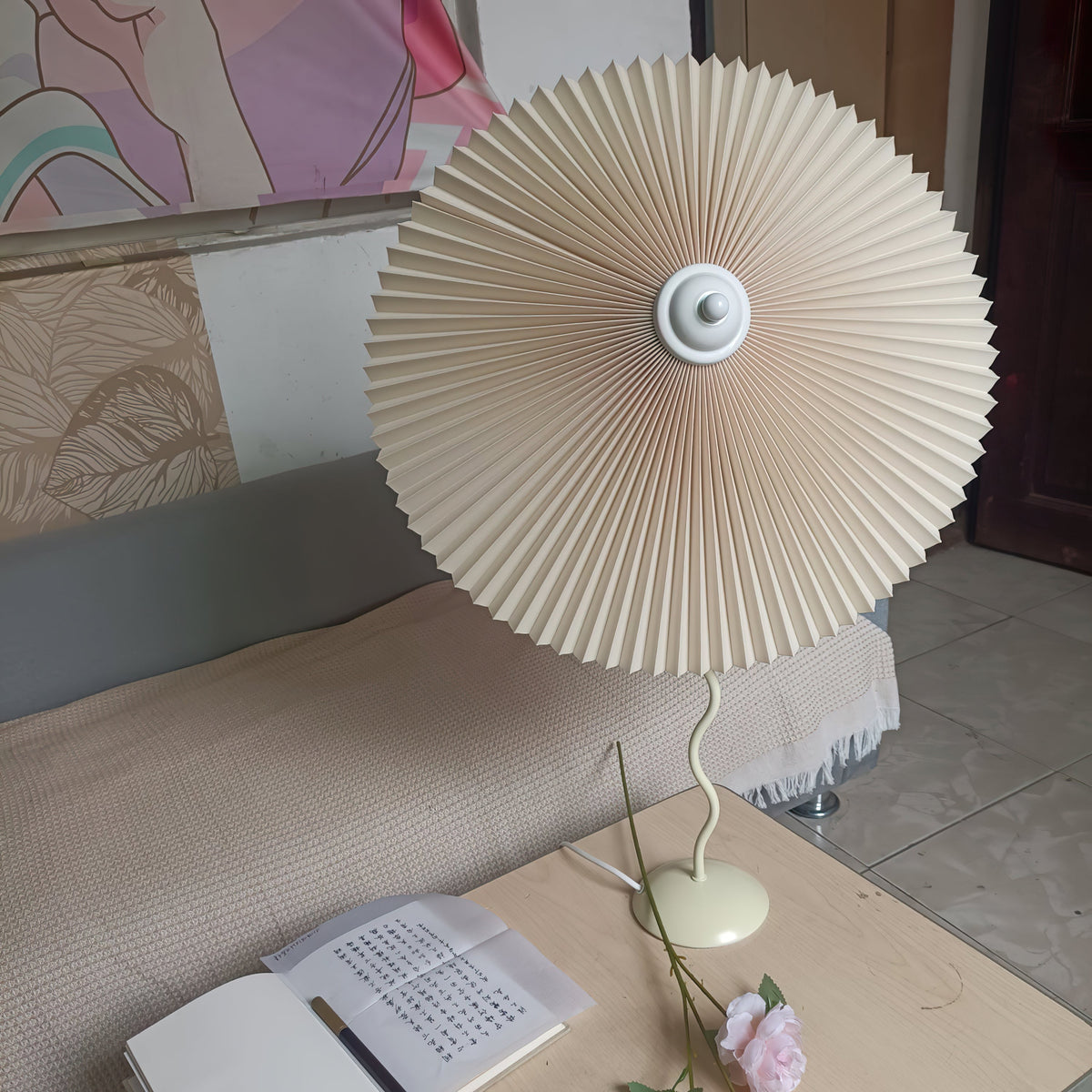 Krenis artystyczna lampa stołowa ze szkła
