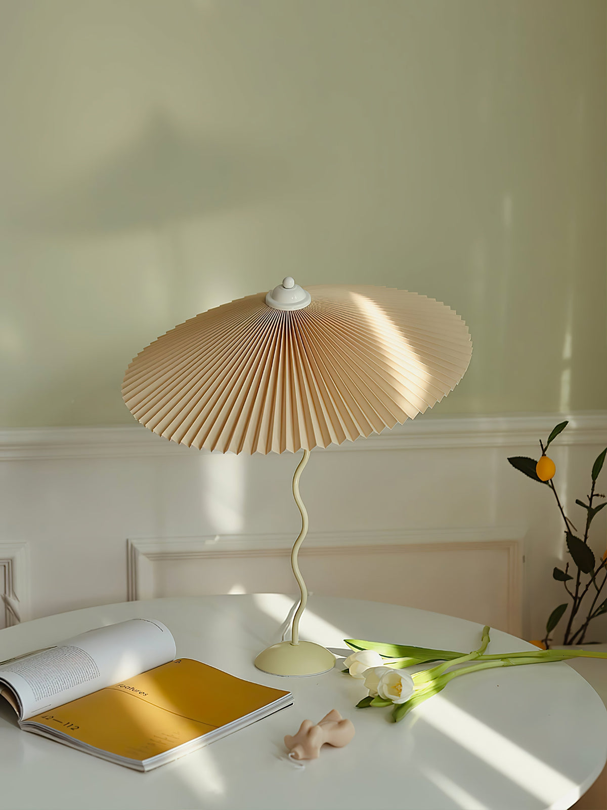 Krenis artystyczna lampa stołowa ze szkła