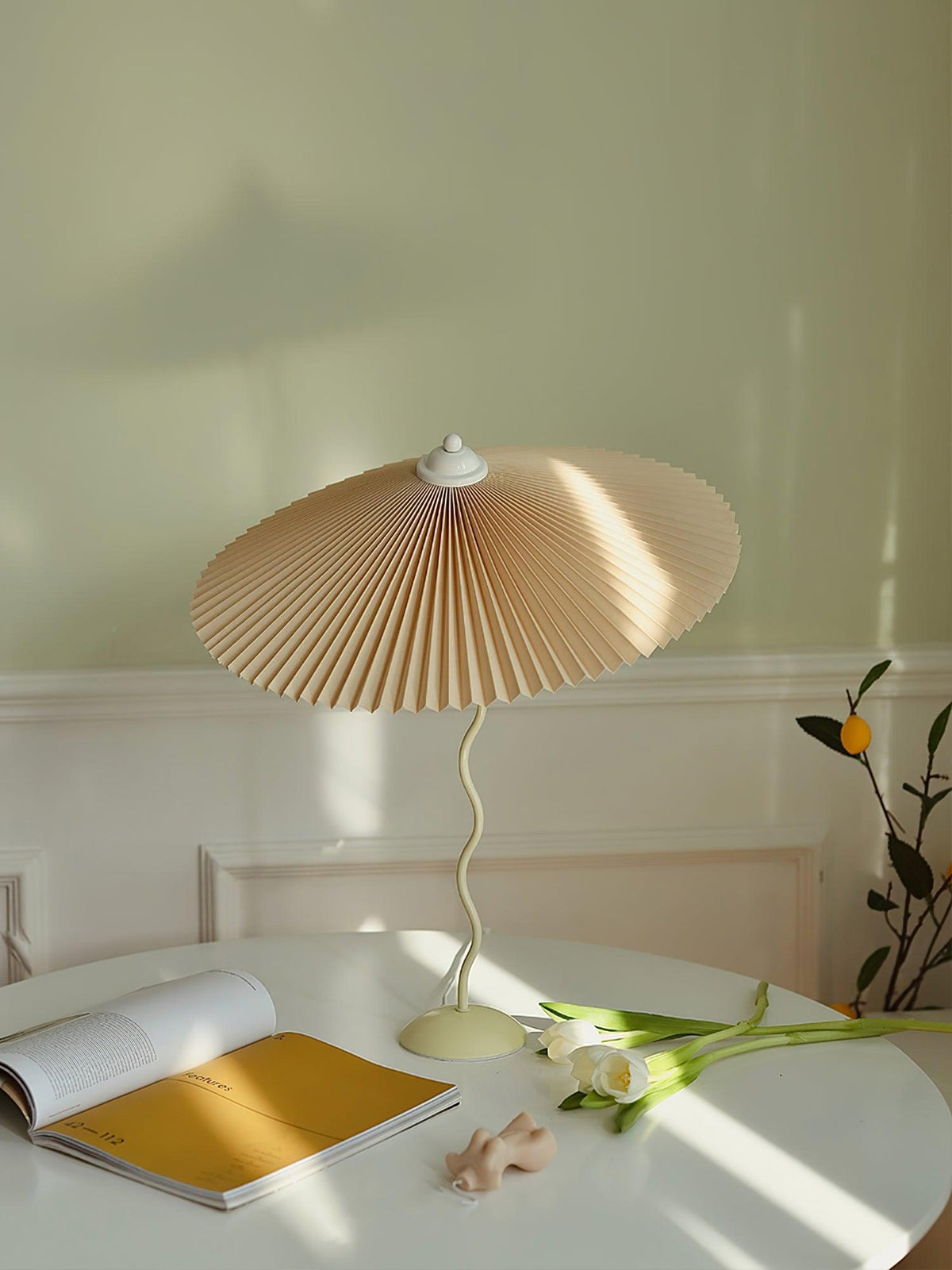 Krenis artystyczna lampa stołowa ze szkła