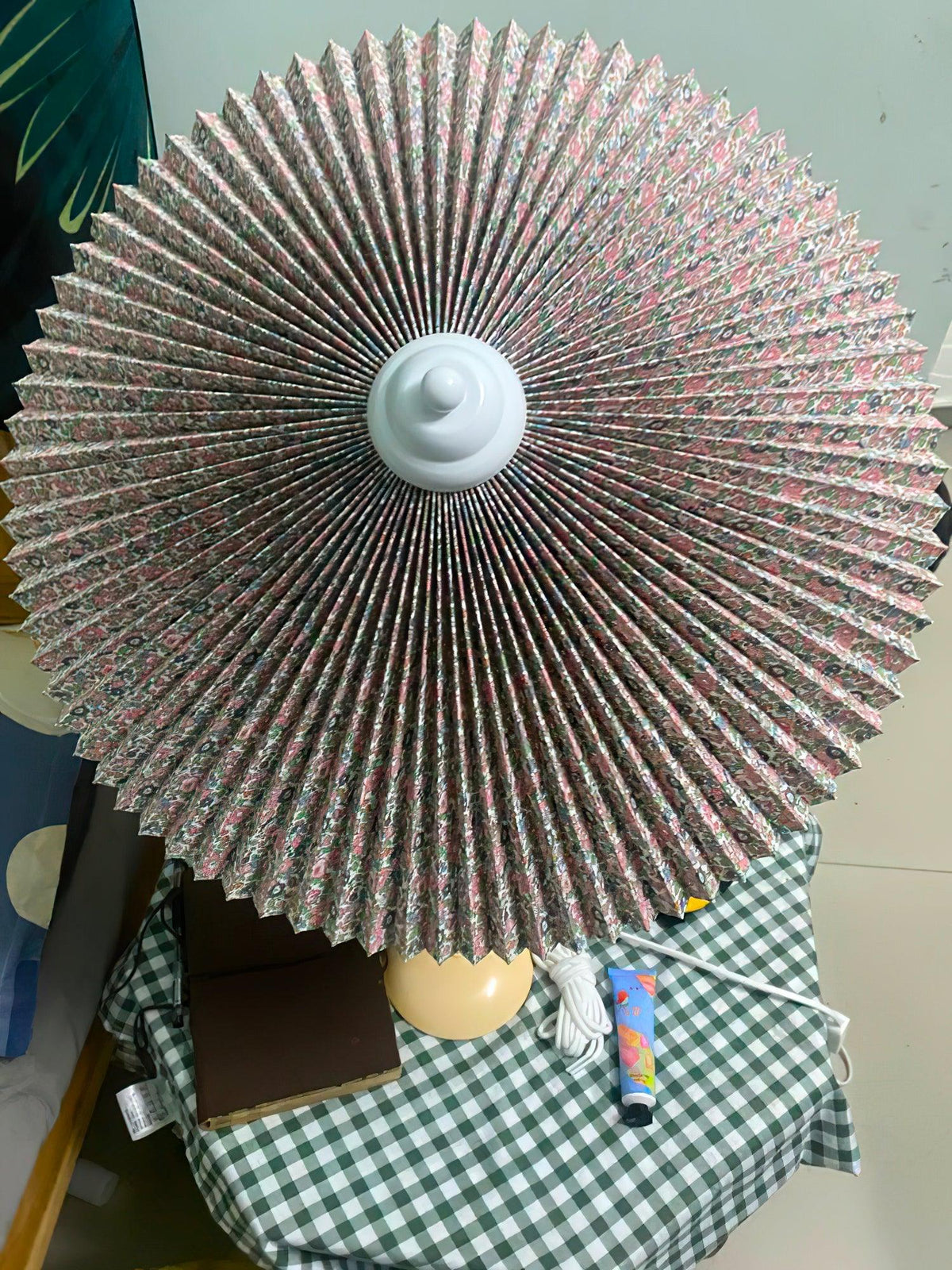 Krenis artystyczna lampa stołowa ze szkła