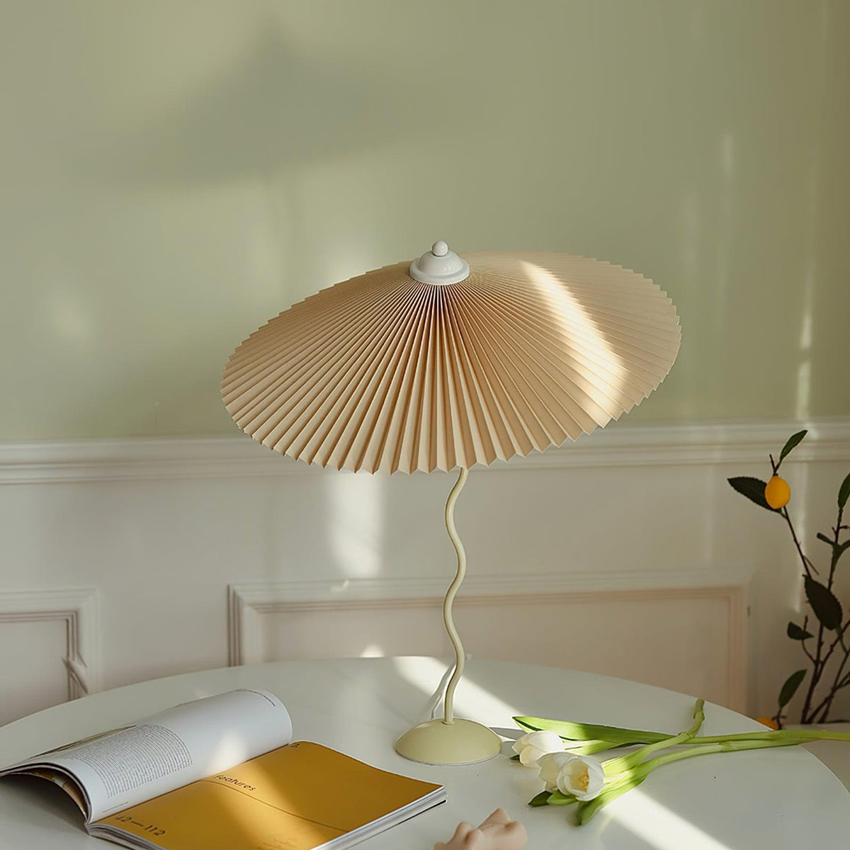 Krenis artystyczna lampa stołowa ze szkła