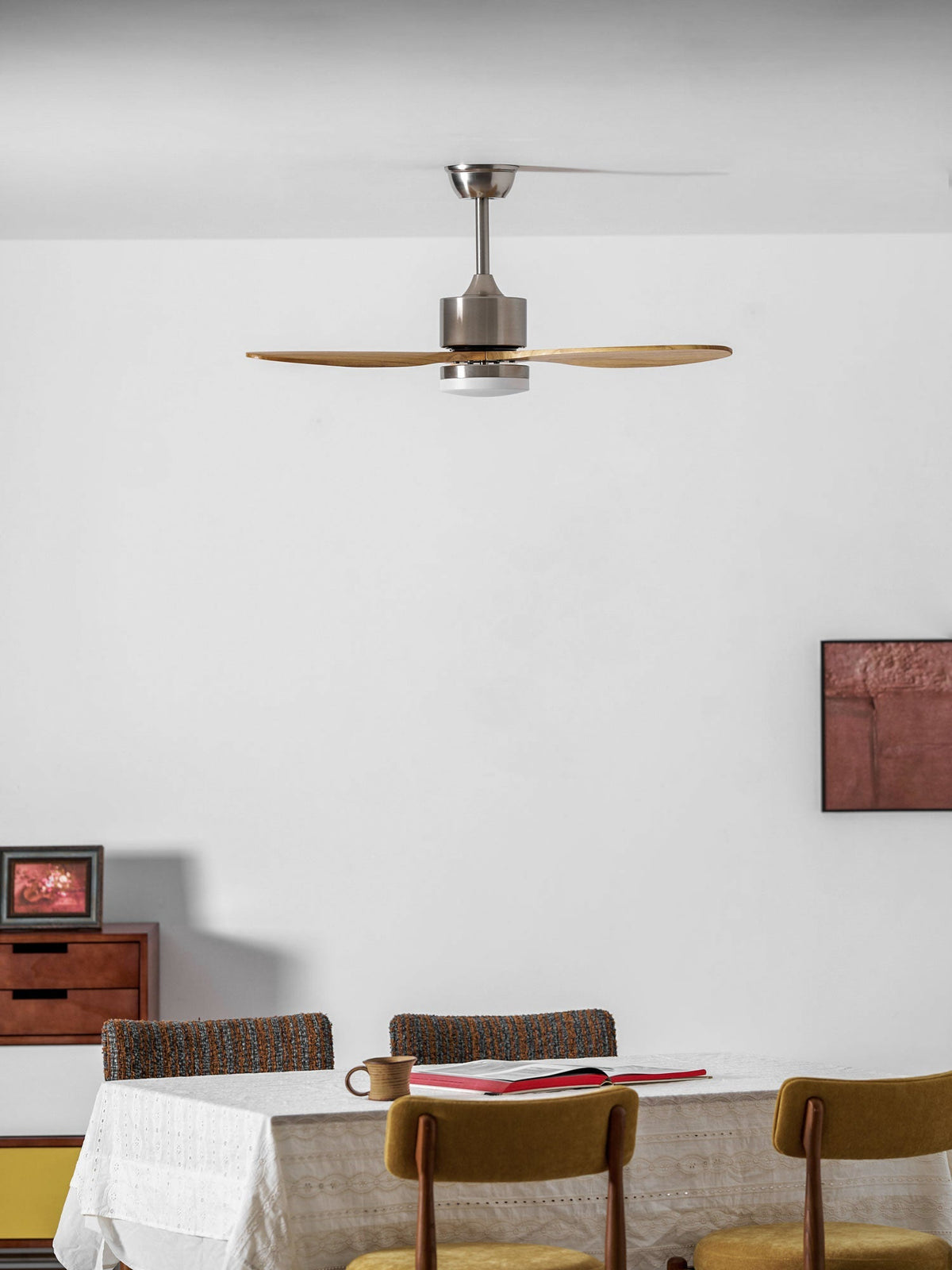 HushGlow lampa sufitowa z wentylatorem