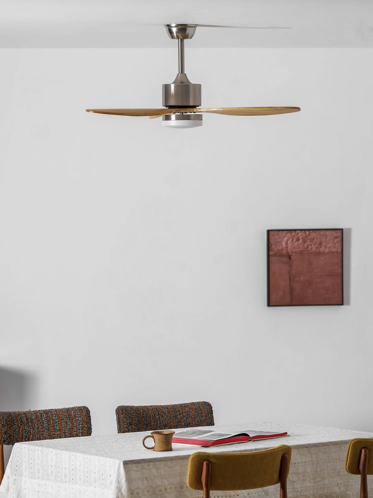 HushGlow lampa sufitowa z wentylatorem