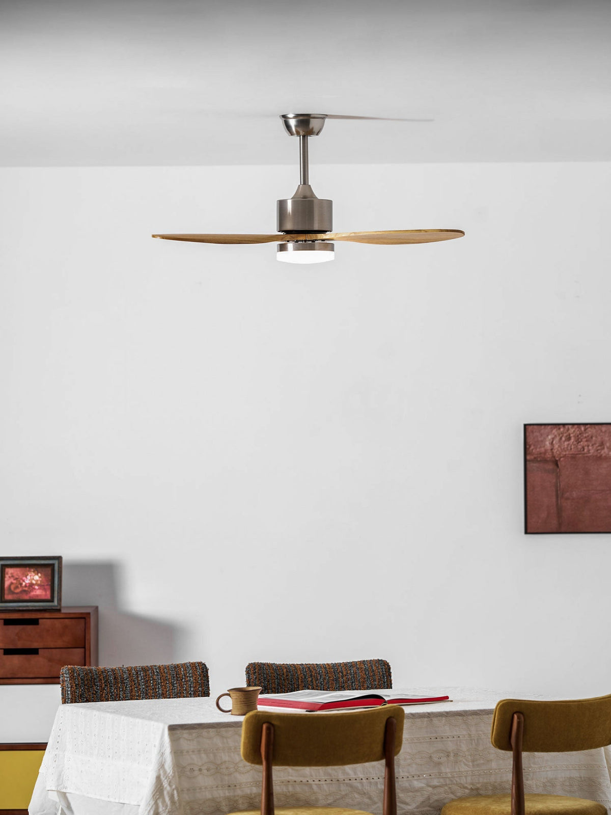 HushGlow lampa sufitowa z wentylatorem