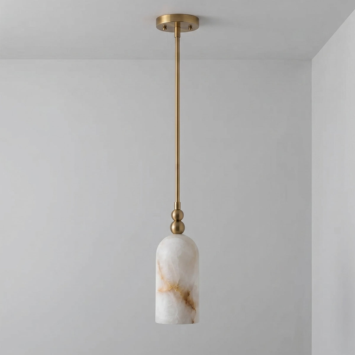 Lampa wisząca Eiranelia z alabastrowego kamienia