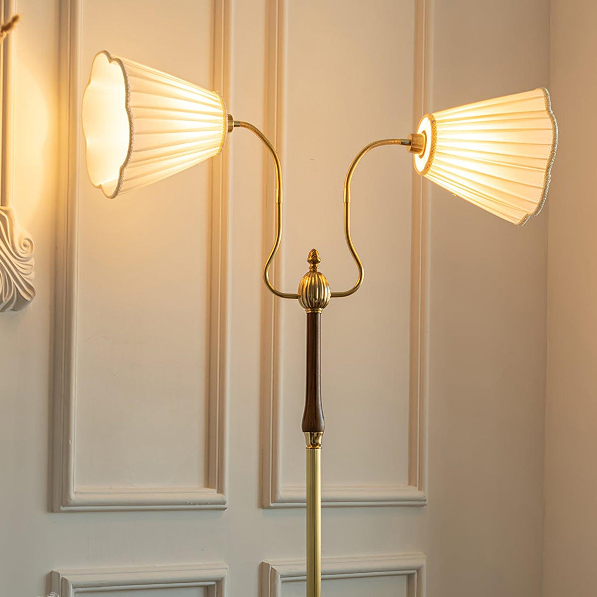 Noruia lampa stojąca