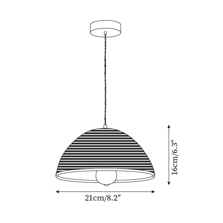 Lampa wisząca Model A S w kształcie stożka z naturalnym minimalistycznym cieniem rattanowym i metalową obudową