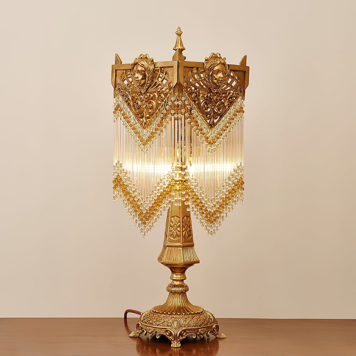 Lampa stołowa Valdorian z kryształem