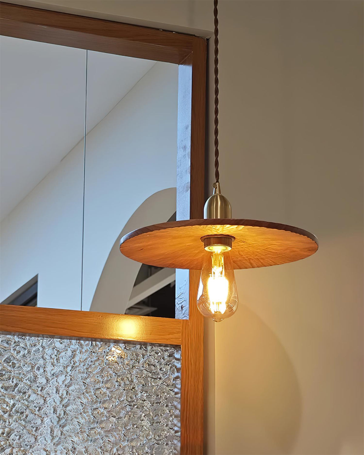 Rei lampa wisząca