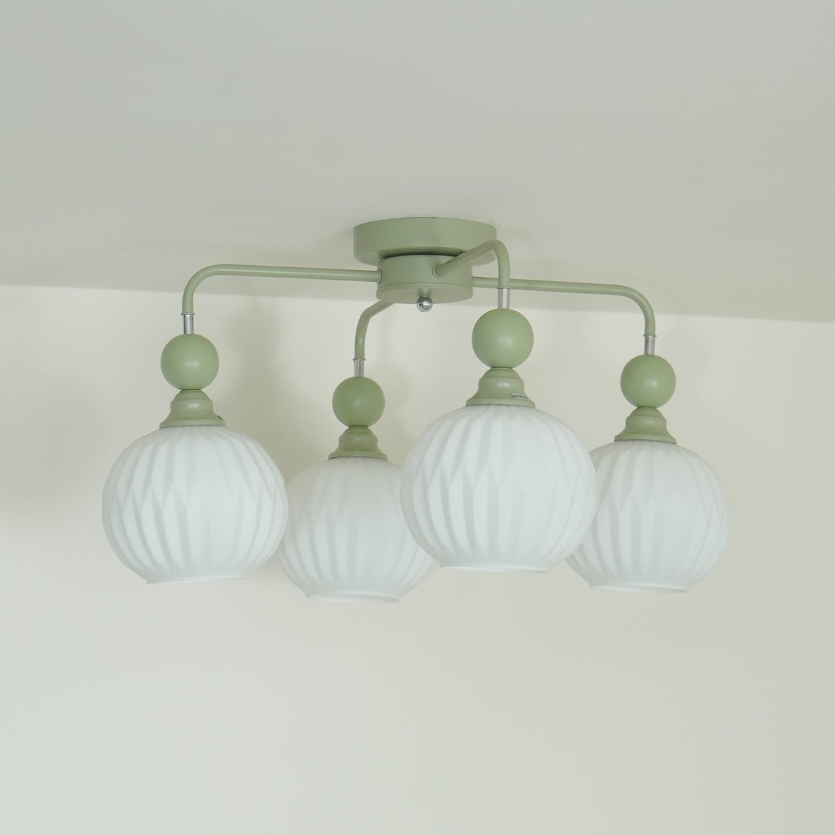 Viphaan nordycka lampa sufitowa z ceramiki
