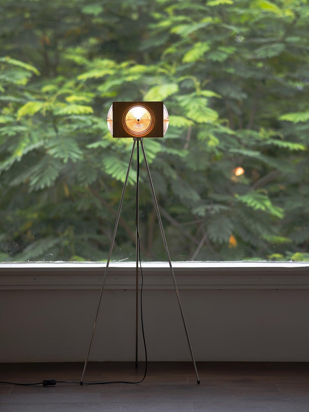 Vesoren trójnóg drewniana lampa stojąca