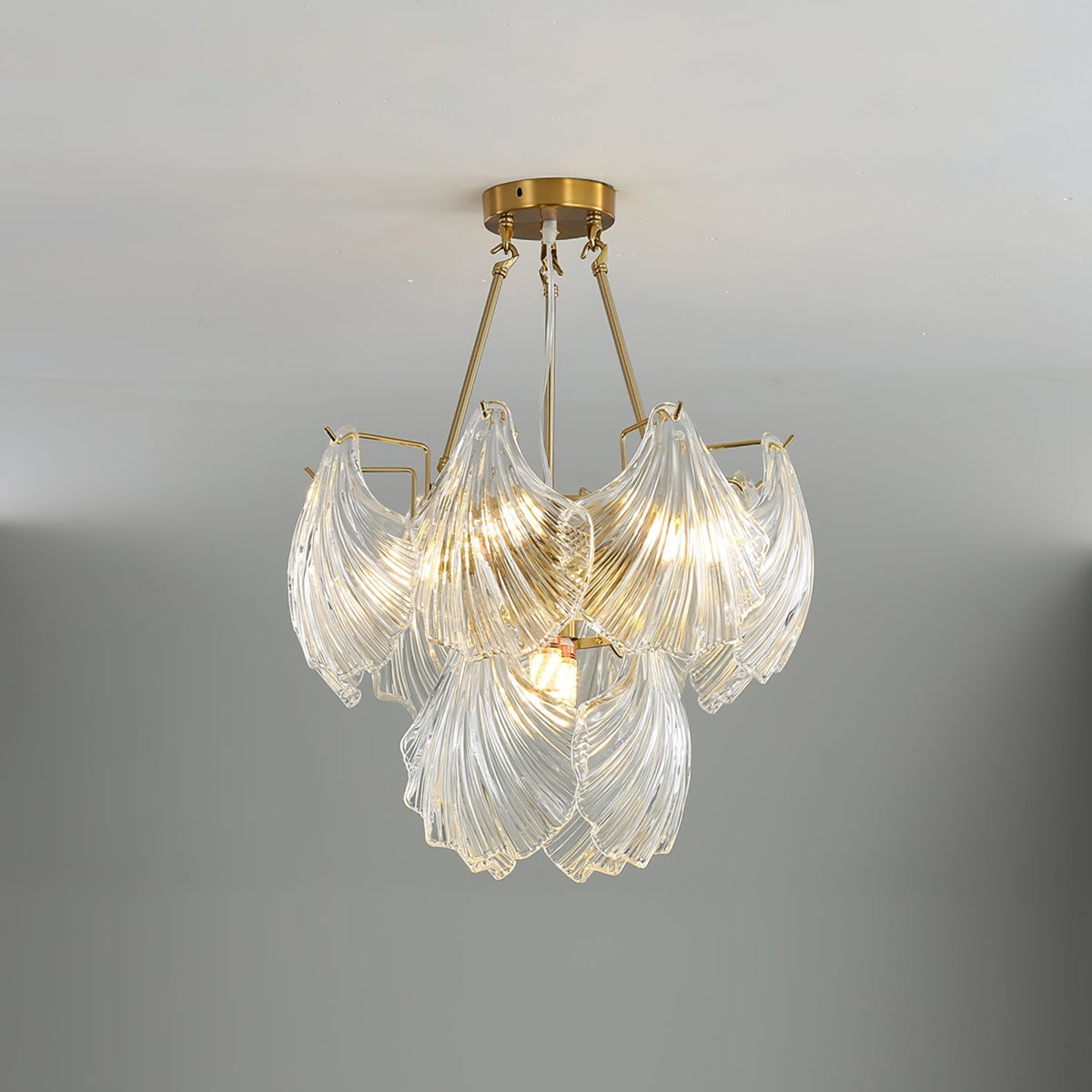 Veluaya lampa sufitowa ze szkła z żebrowaną powłoką w kolorze miedzi