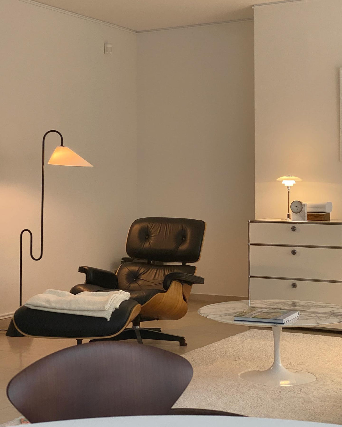 Rosilia lampa stojąca