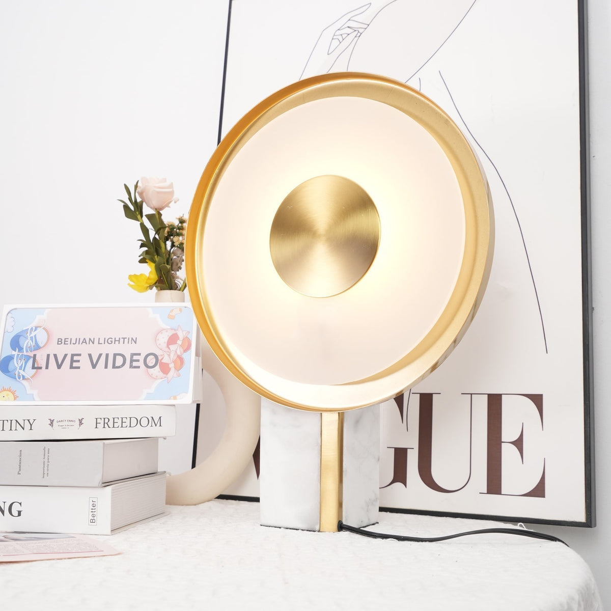 Tessain minimalistyczna lampa stołowa z marmuru