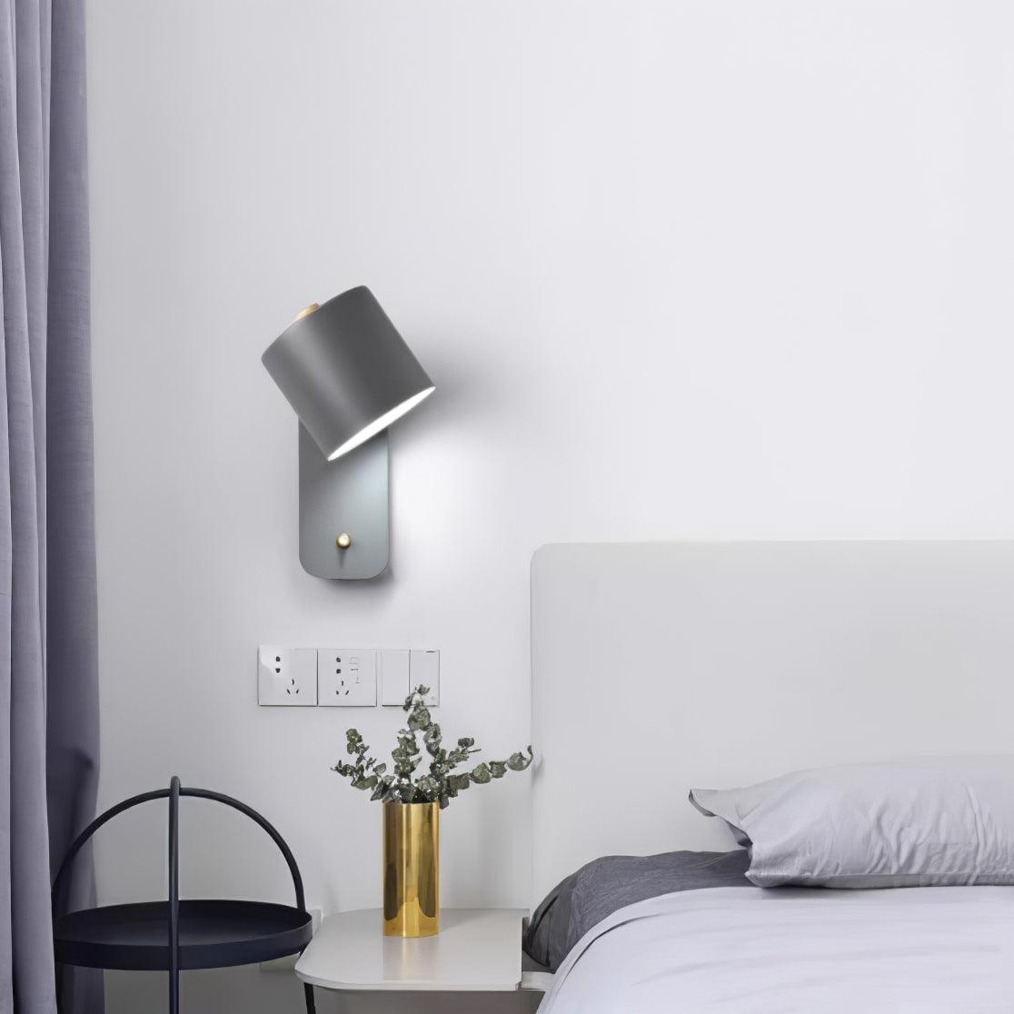 Quella regulowana lampa ścienna w kształcie cylindra