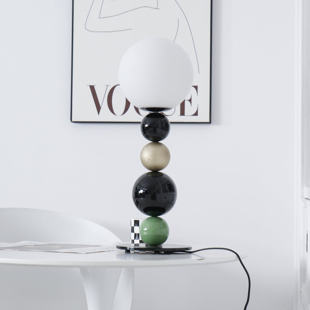 Orbital Balls lampa stołowa ze szkła
