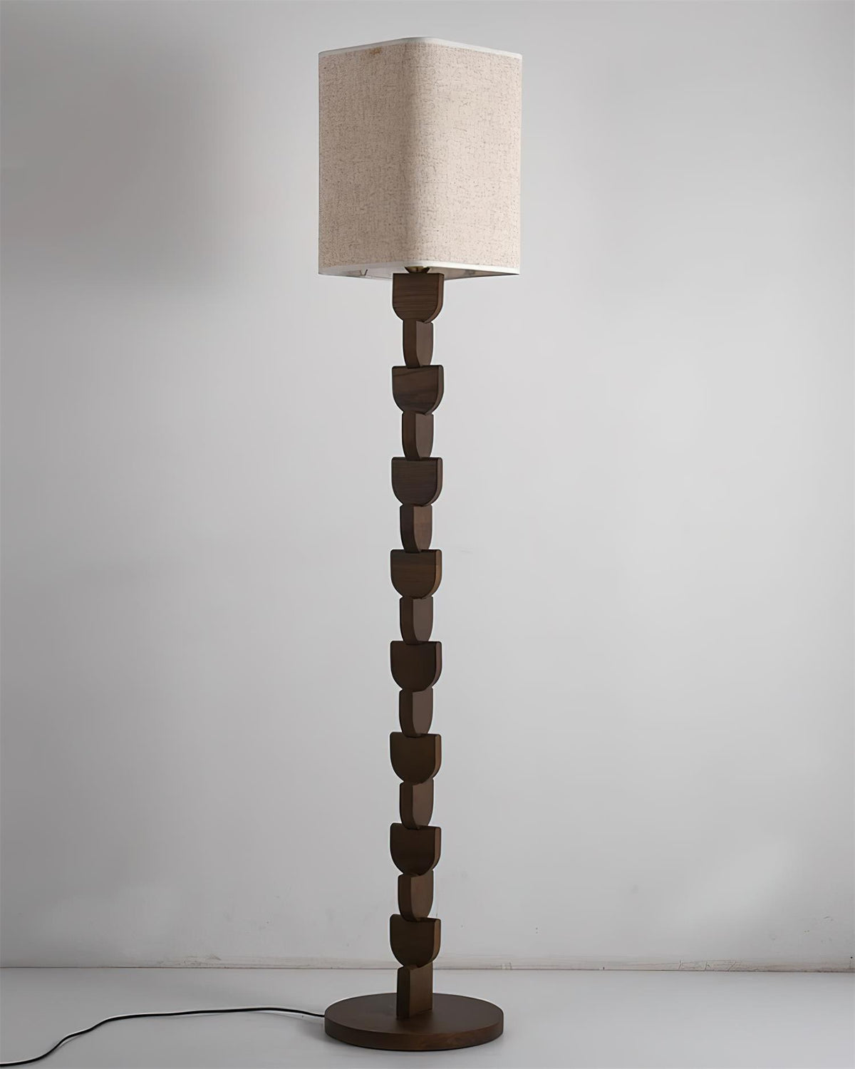 Rinoreria lampa stojąca z drewna