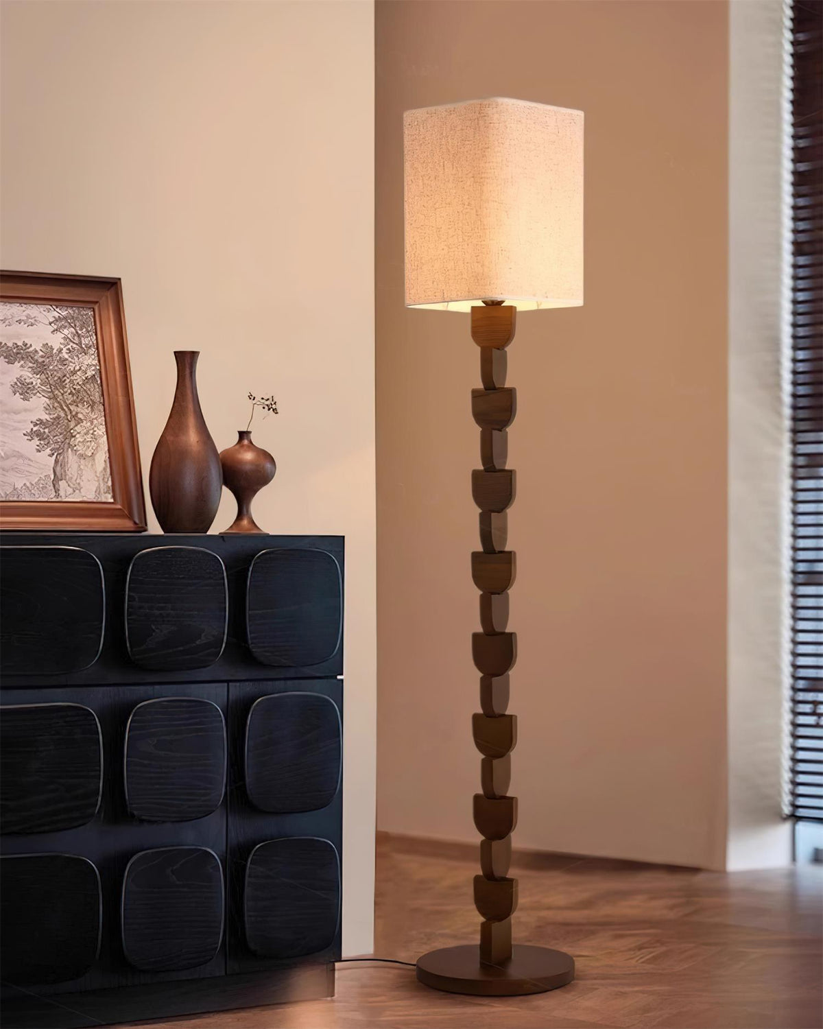 Rinoreria lampa stojąca z drewna