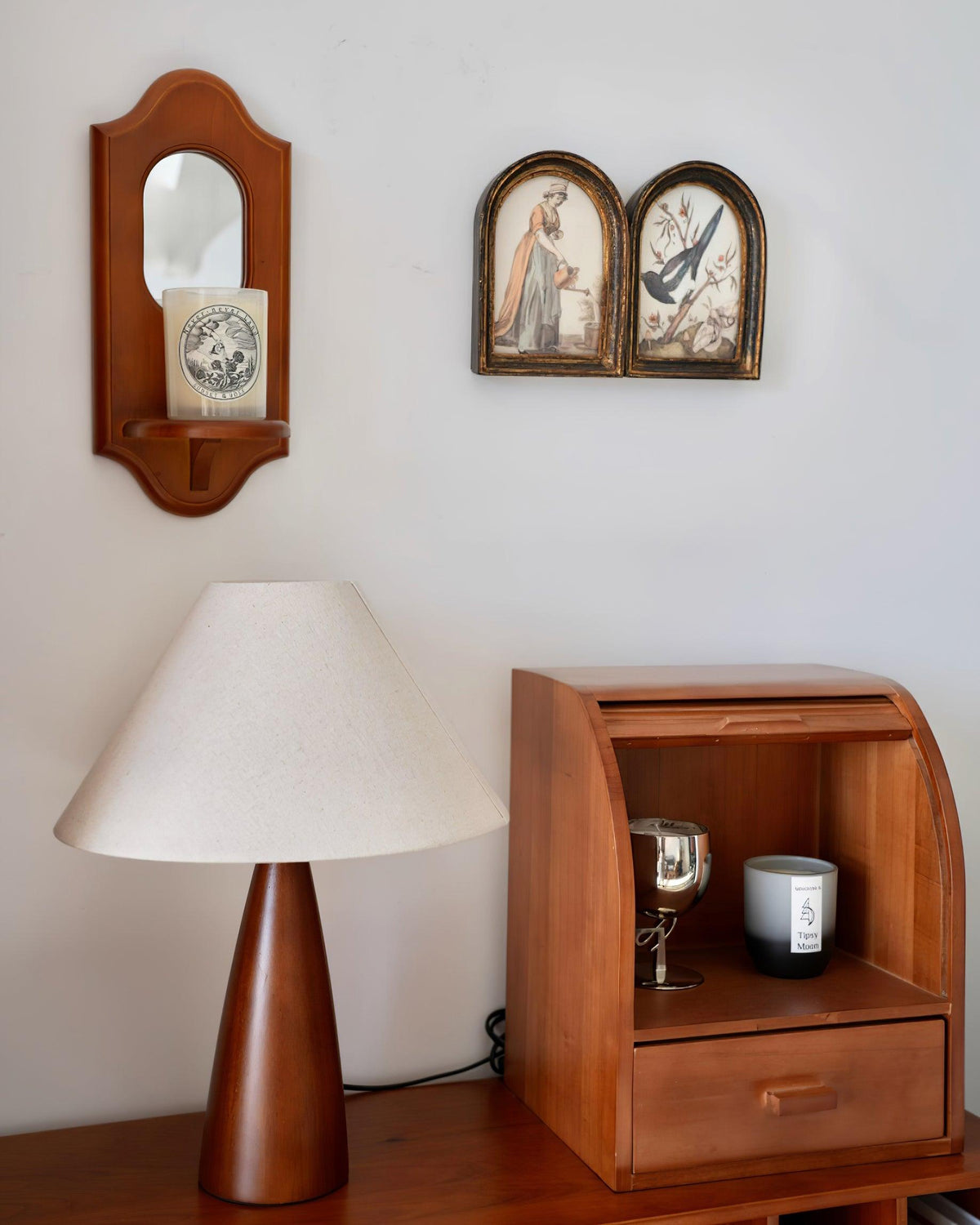 Lampa stołowa drewniana płócienna stożkowa minimalistyczna mid-century do salonu