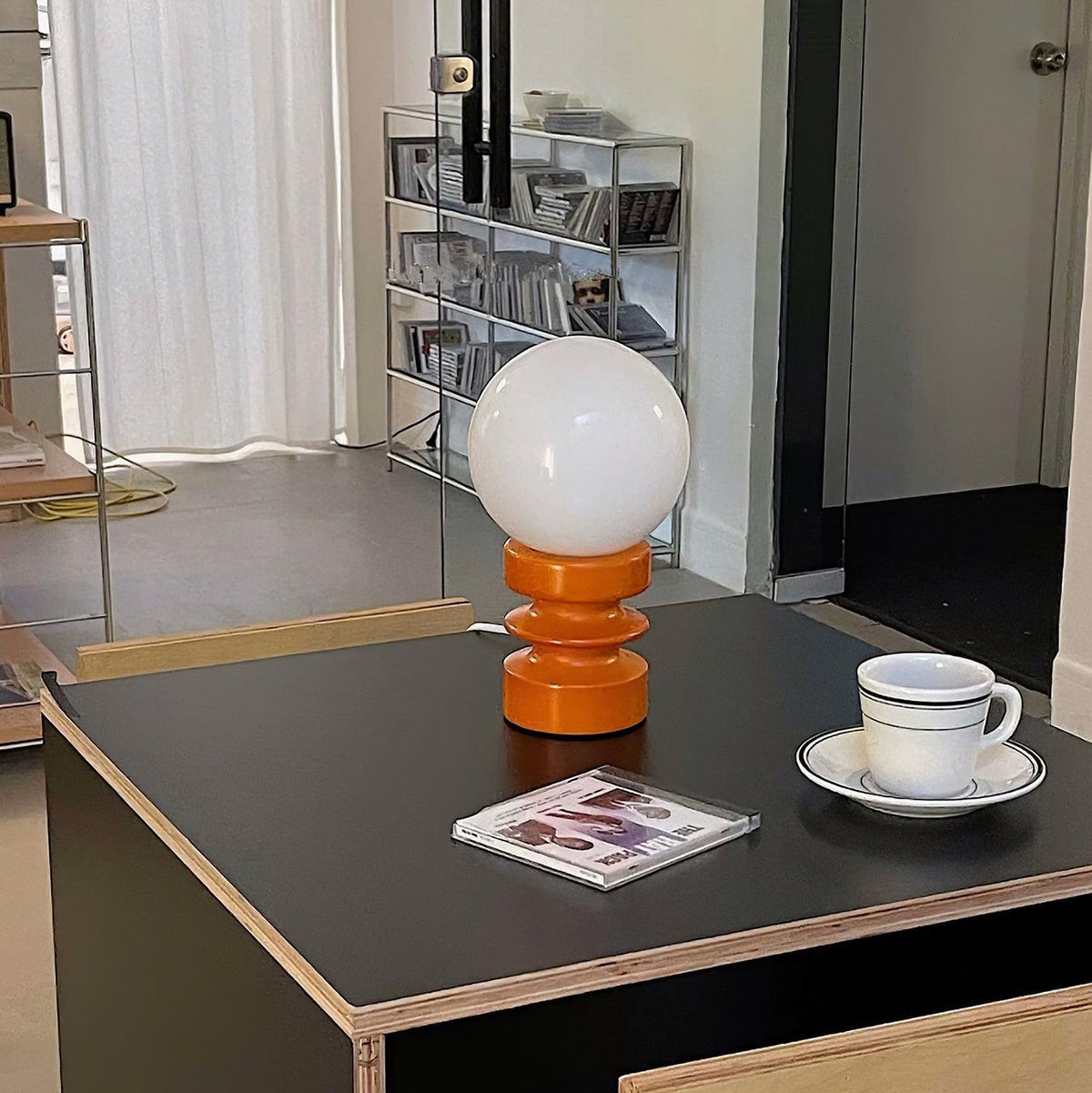 Lampa stołowa Sorinira ze szkła i drewna