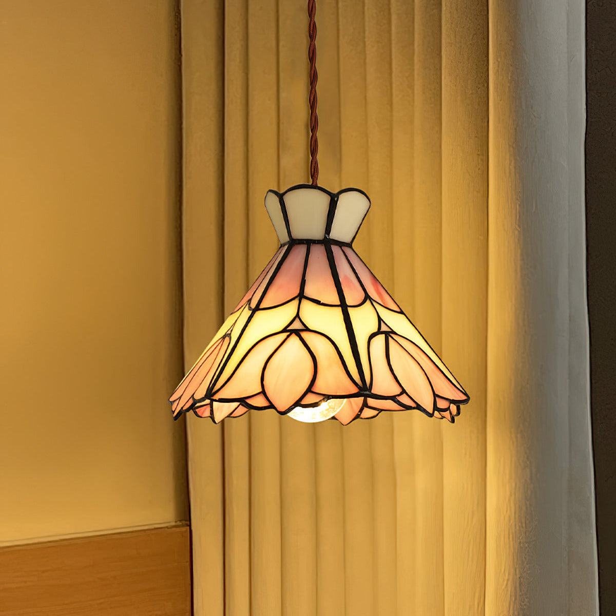Rose lampa wisząca ze szkła